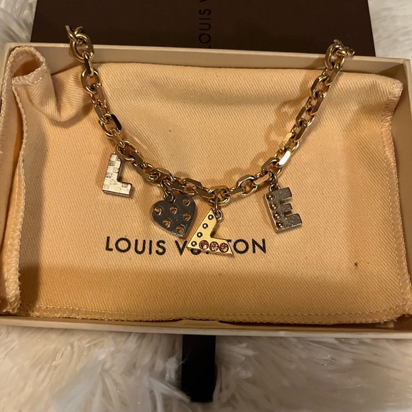Louis Vuitton Bracelet - Picture 9 of 15